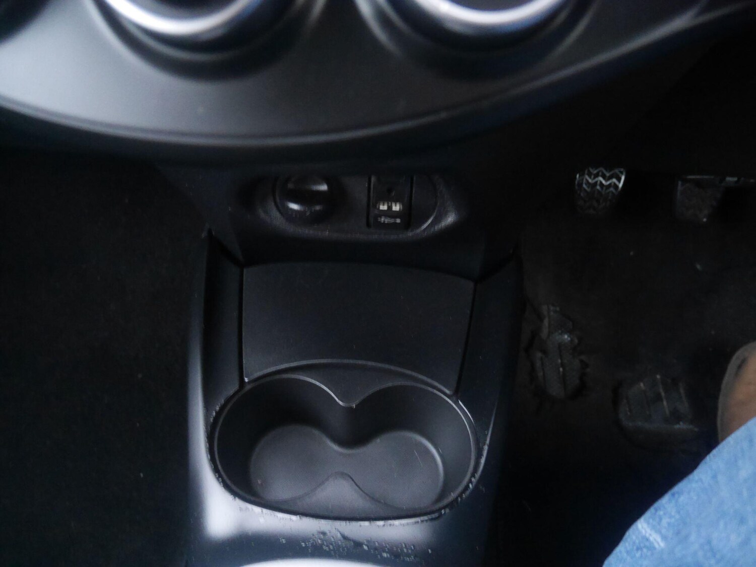 Used Toyota Yaris 2019 for sale - 78103162: Photo 40