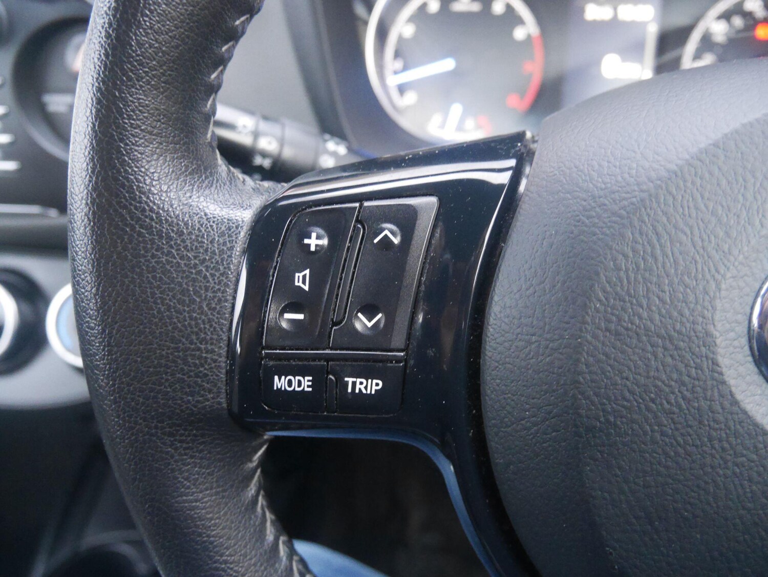 Used Toyota Yaris 2019 for sale - 78103162: Photo 45