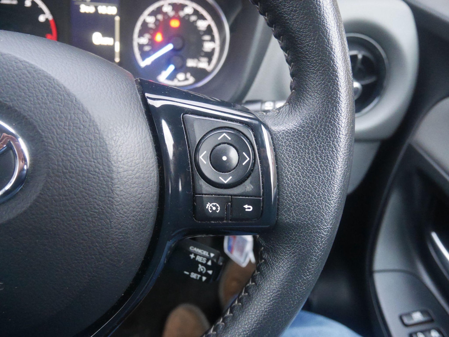 Used Toyota Yaris 2019 for sale - 78103162: Photo 46