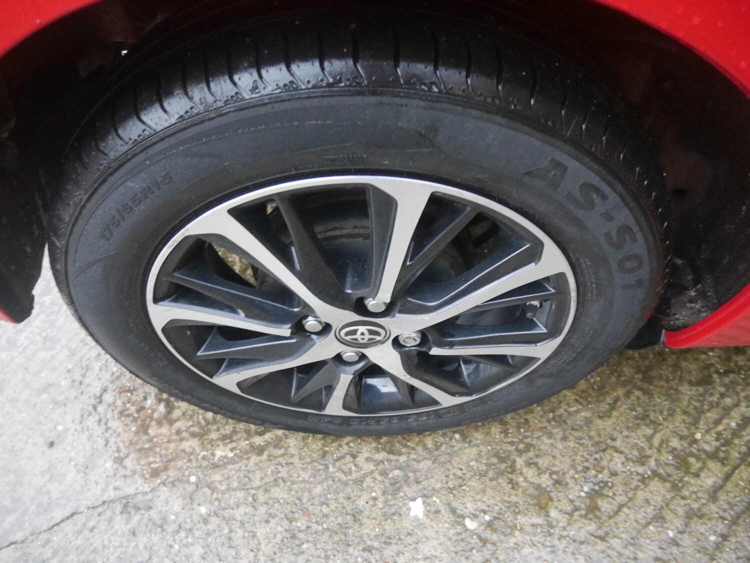 Used Toyota Yaris 2019 for sale - 78103162: Photo 51