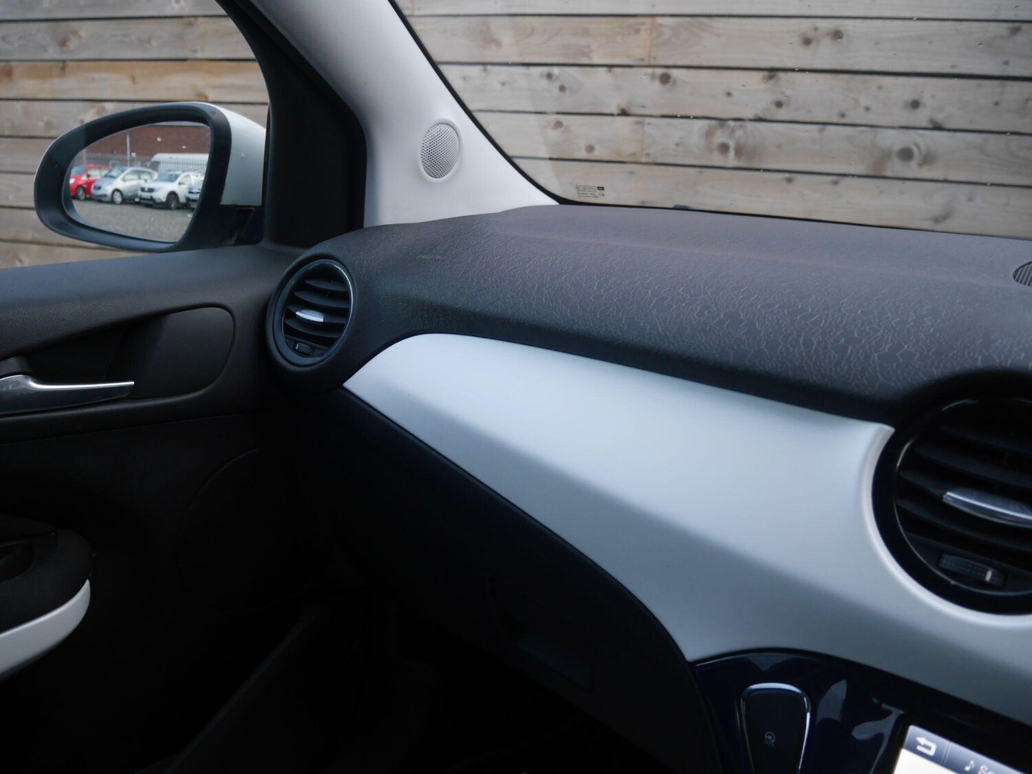 Used Vauxhall ADAM 2014 for sale - 78103164: Photo 28