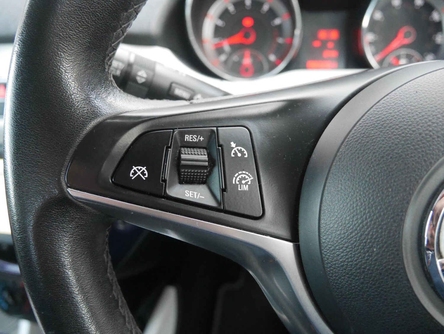 Used Vauxhall ADAM 2014 for sale - 78103164: Photo 41