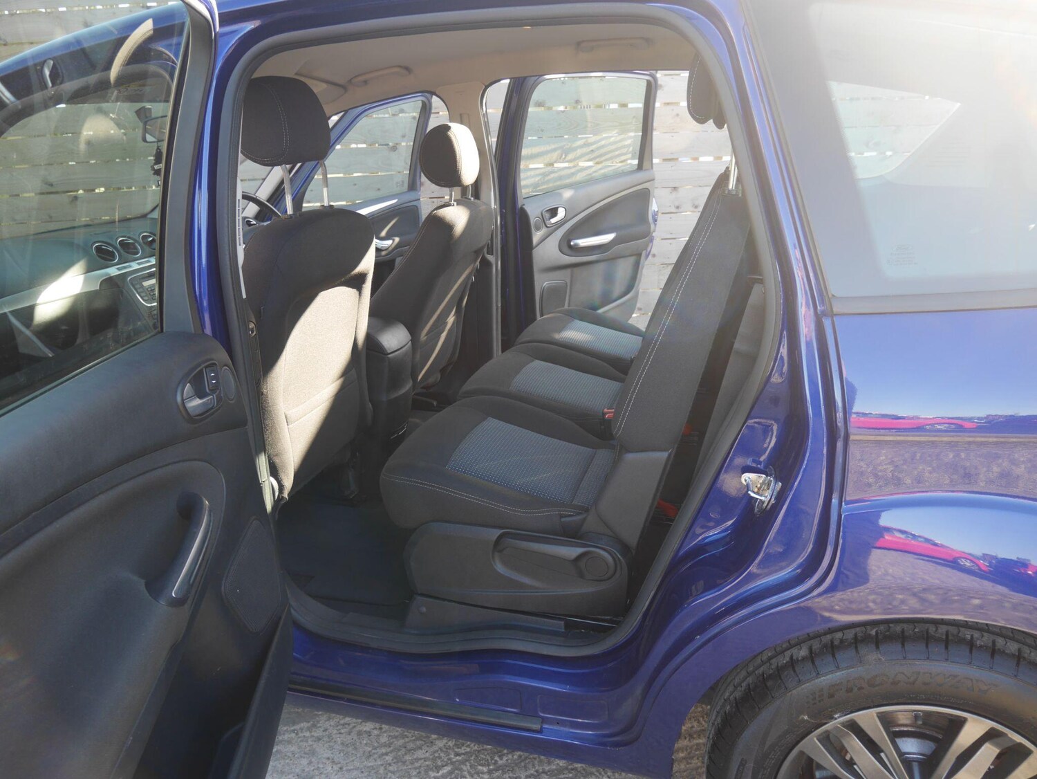 Used Ford S-Max 2014 for sale - 78103102: Photo 24