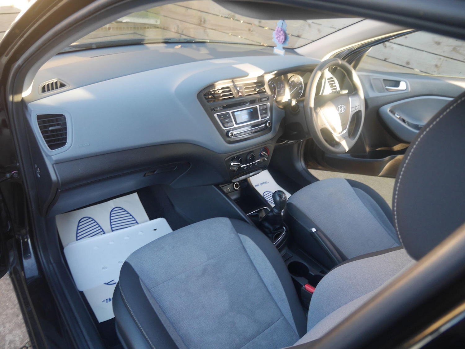 Used Hyundai i20 2015 for sale - 78103098: Photo 15