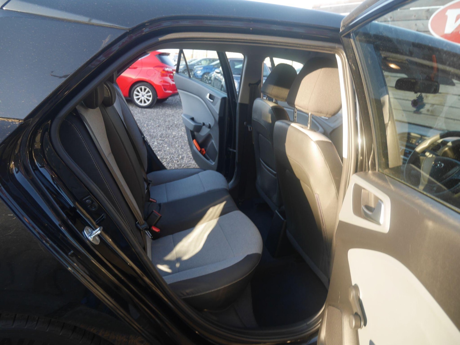 Used Hyundai i20 2015 for sale - 78103098: Photo 20