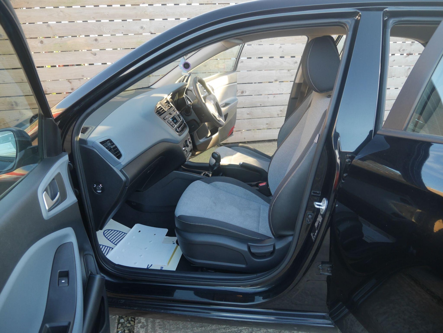 Used Hyundai i20 2015 for sale - 78103098: Photo 21