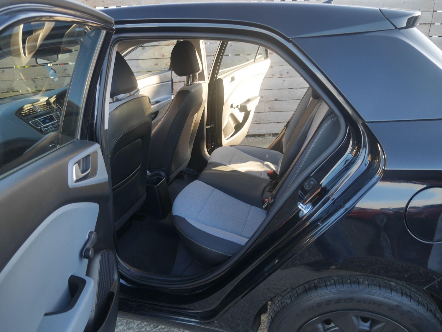 Used Hyundai i20 2015 for sale - 78103098: Photo 23