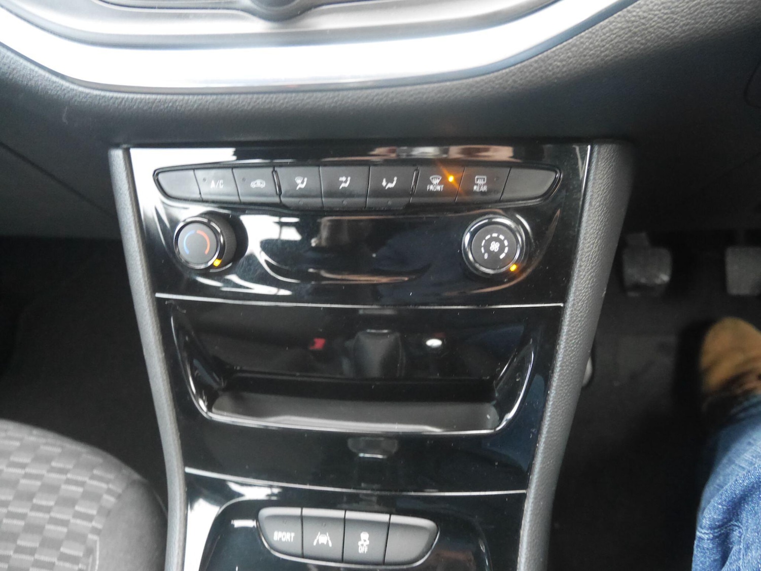 Used Vauxhall Astra 2016 for sale - 78103161: Photo 33