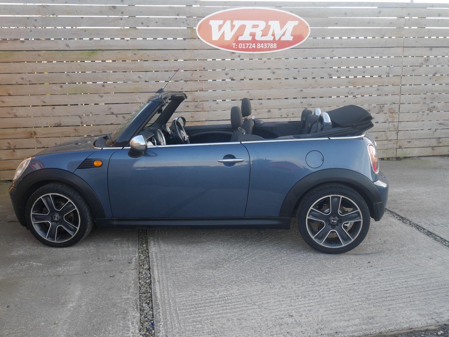 Used MINI Convertible 2010 for sale - 78103101: Photo 18