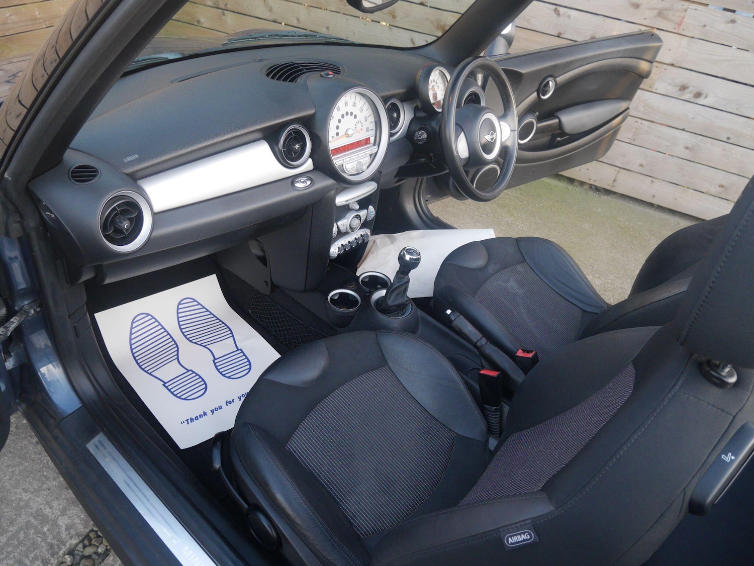 Used MINI Convertible 2010 for sale - 78103101: Photo 26