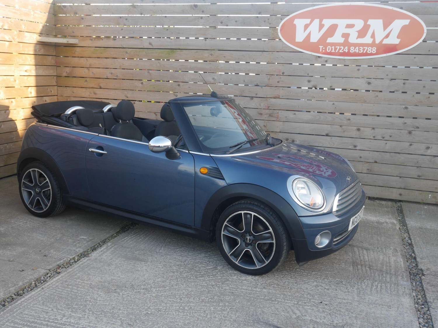 Used MINI Convertible 2010 for sale - 78103101: Photo 3