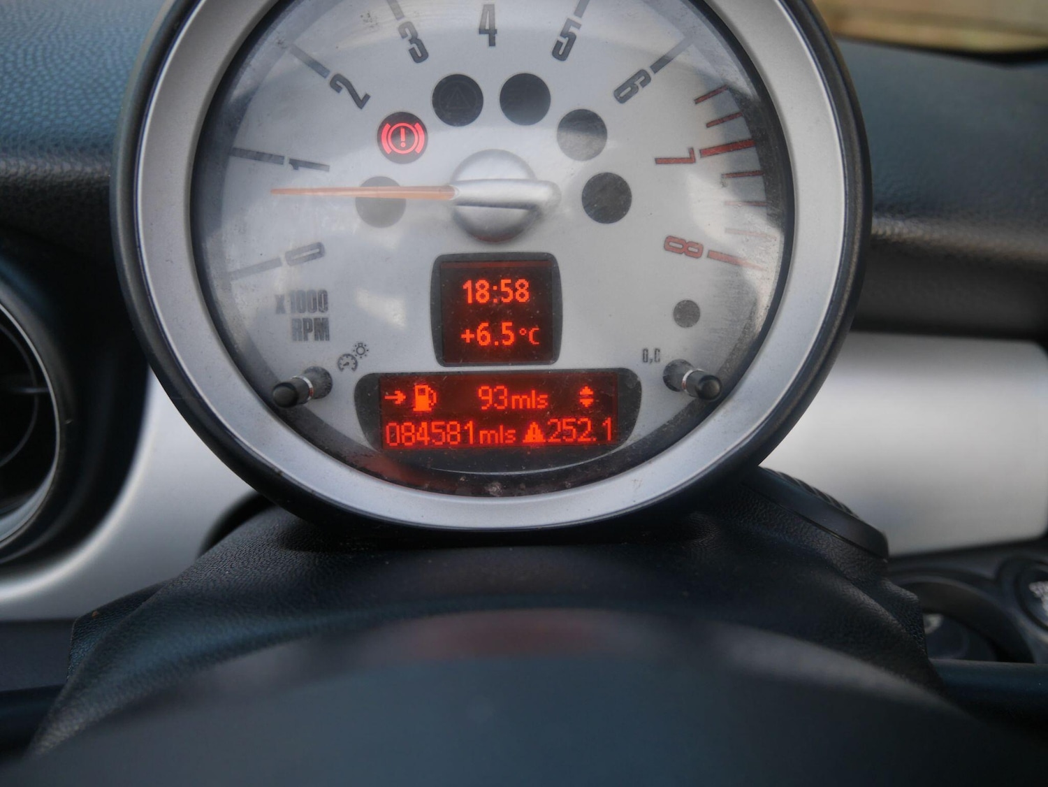 Used MINI Convertible 2010 for sale - 78103101: Photo 36