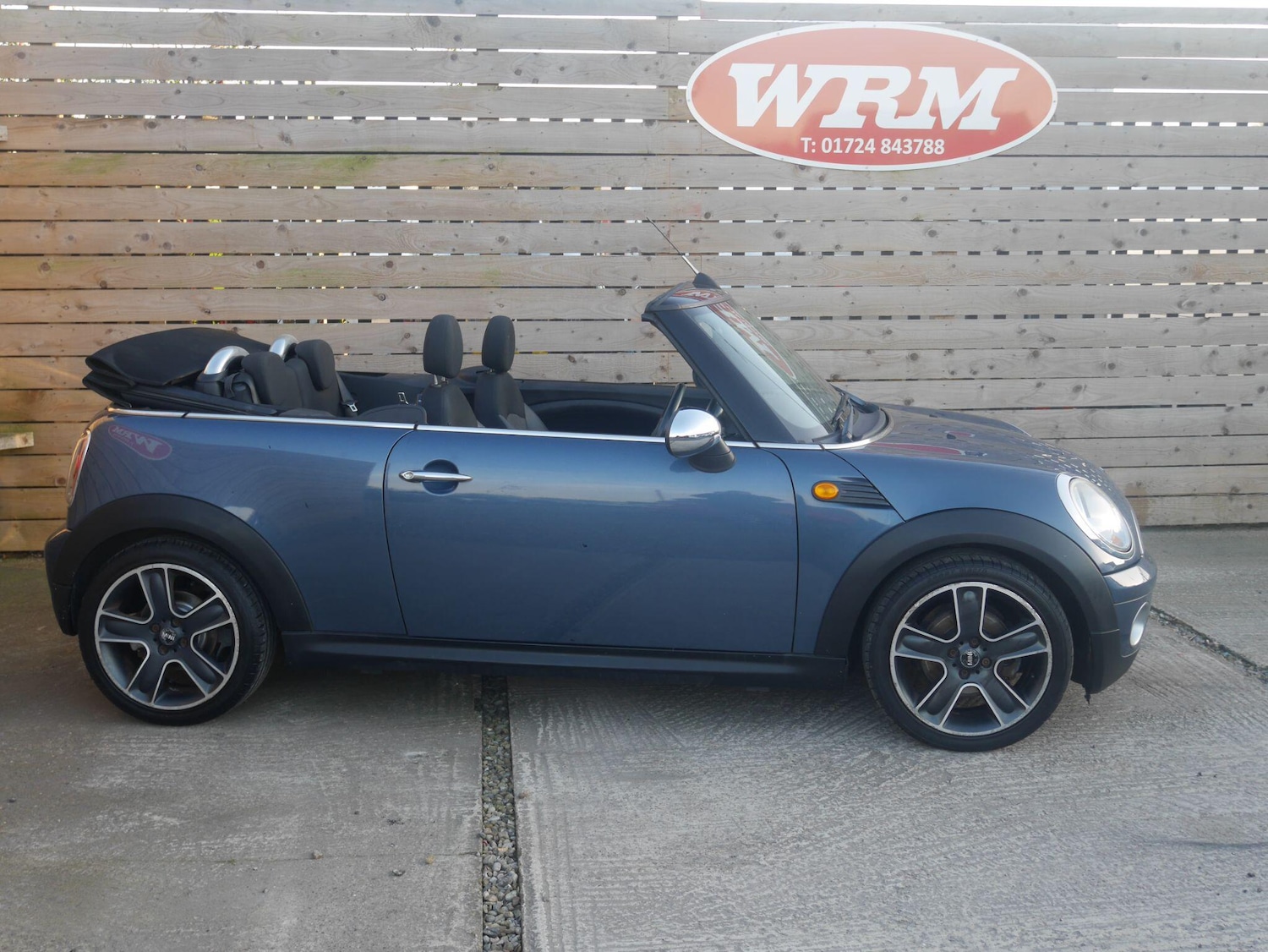 Used MINI Convertible 2010 for sale - 78103101: Photo 6