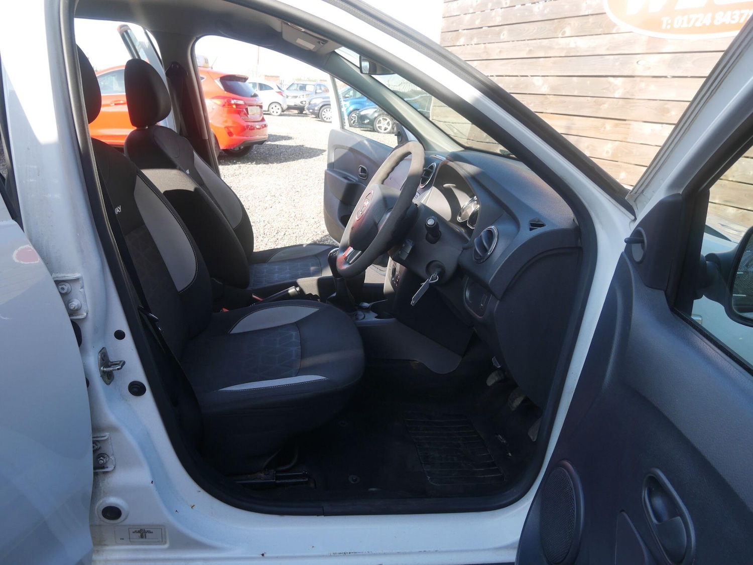 Used Dacia Sandero Stepway 2016 for sale - 78088718: Photo 19