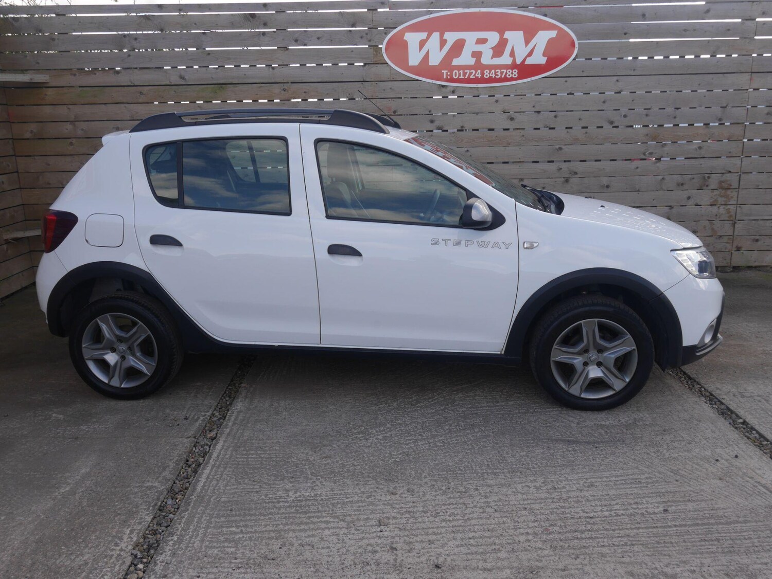 Used Dacia Sandero Stepway 2017 for sale - 78088717: Photo 11