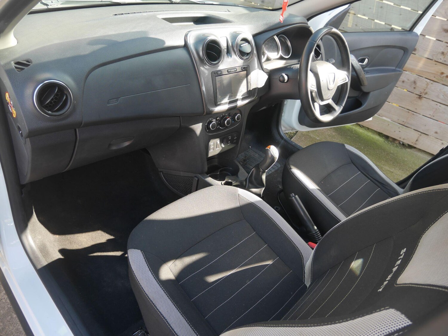 Used Dacia Sandero Stepway 2017 for sale - 78088717: Photo 15