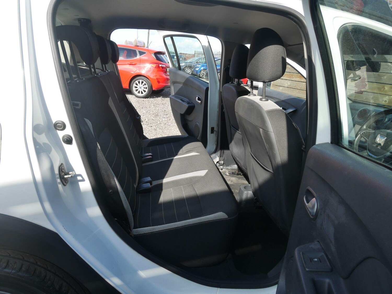 Used Dacia Sandero Stepway 2017 for sale - 78088717: Photo 19