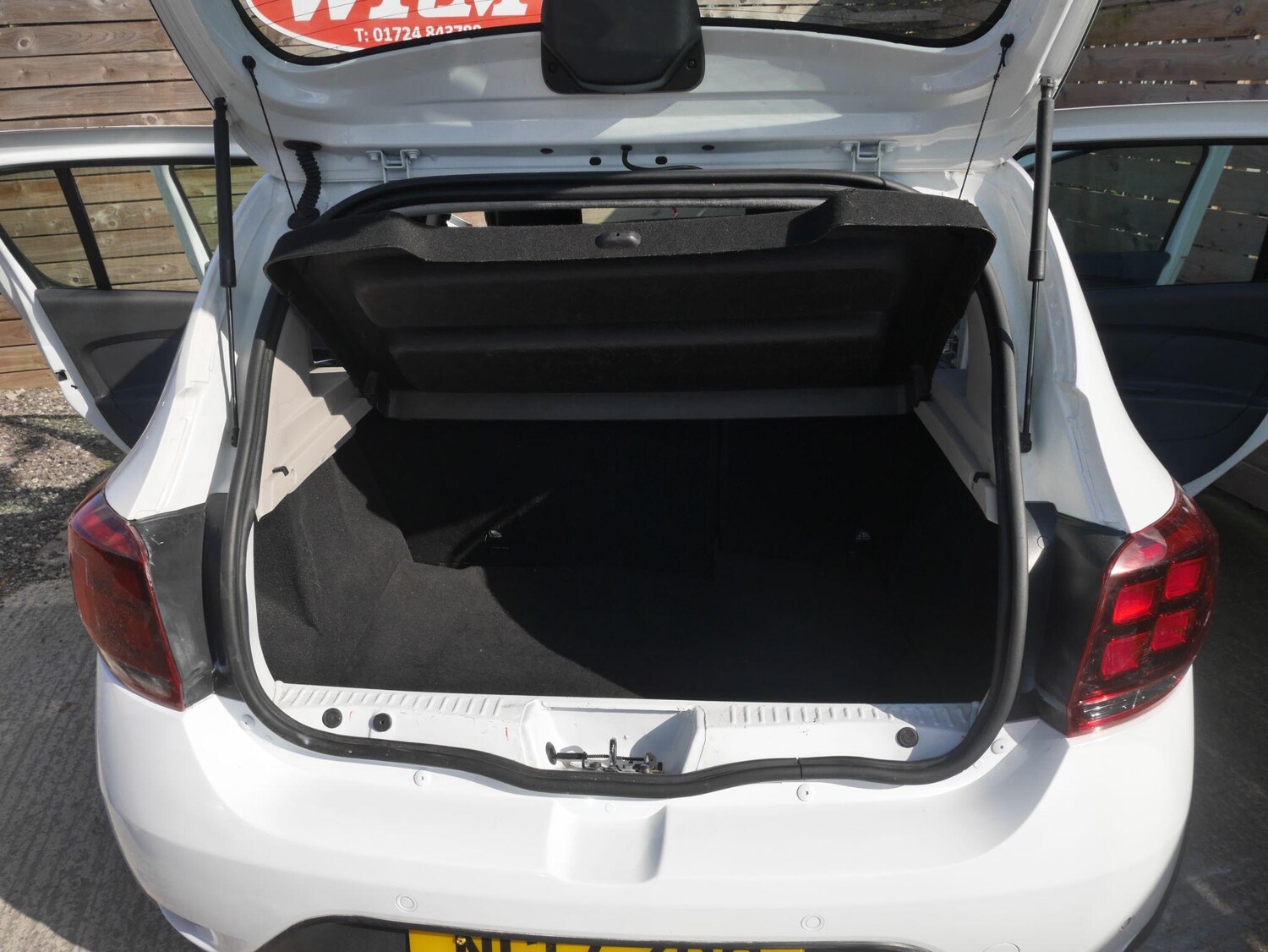 Used Dacia Sandero Stepway 2017 for sale - 78088717: Photo 24