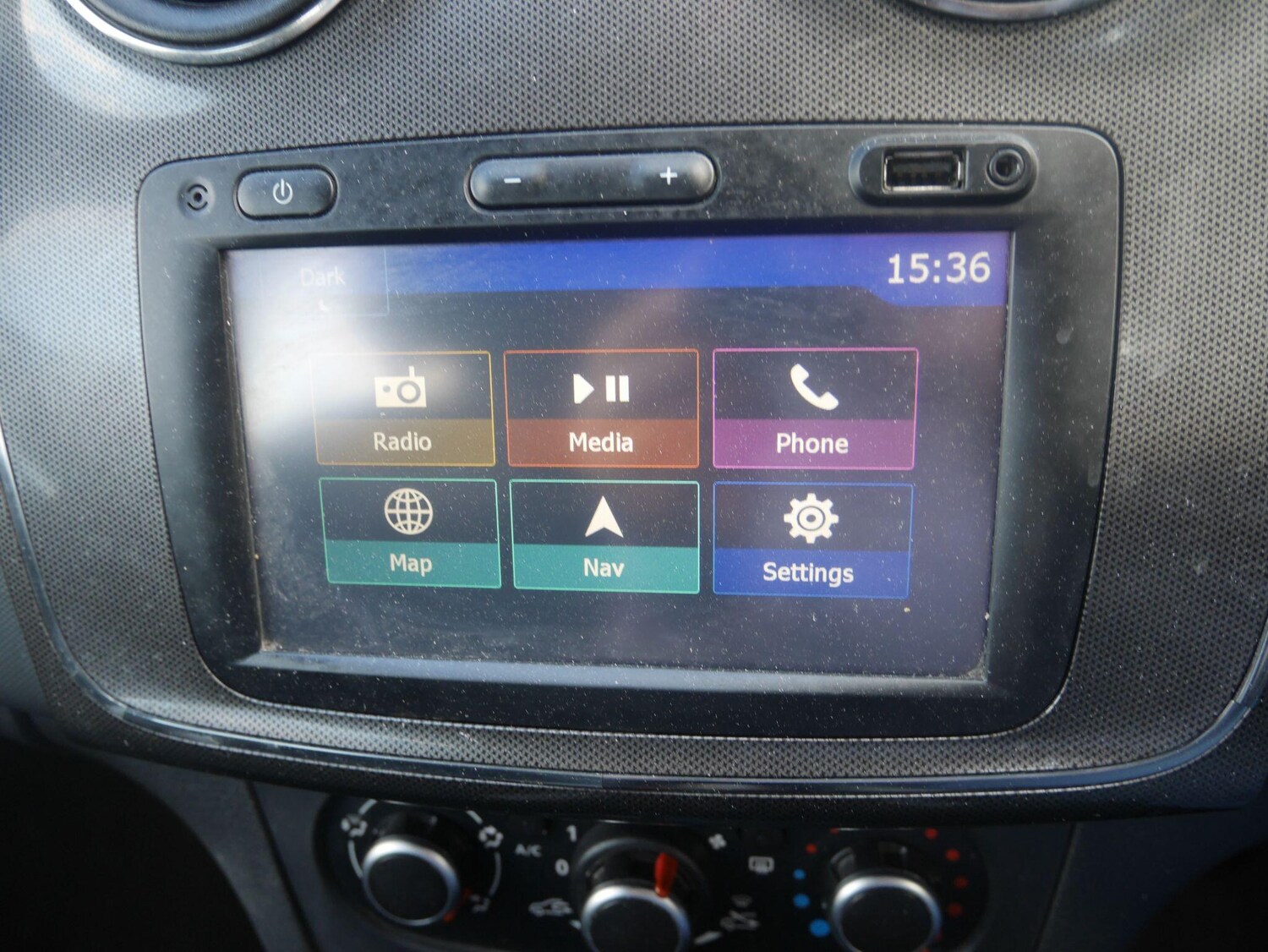 Used Dacia Sandero Stepway 2017 for sale - 78088717: Photo 32