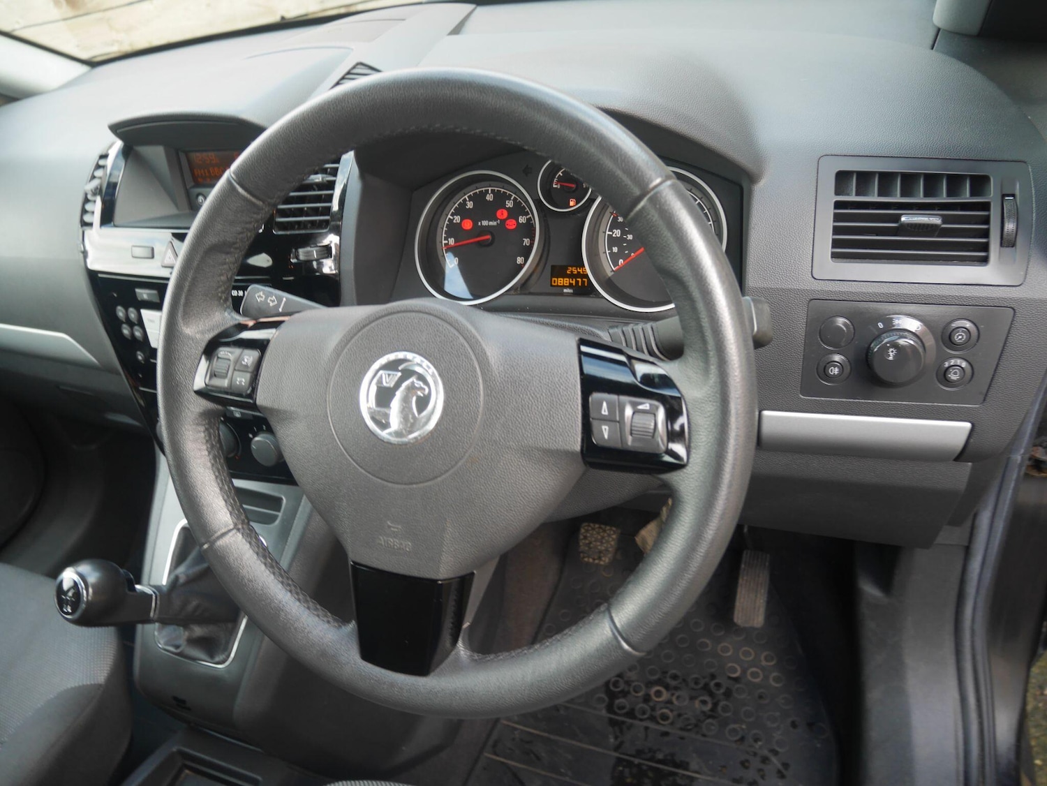 Used Vauxhall Zafira 2013 for sale - 78187127: Photo 42
