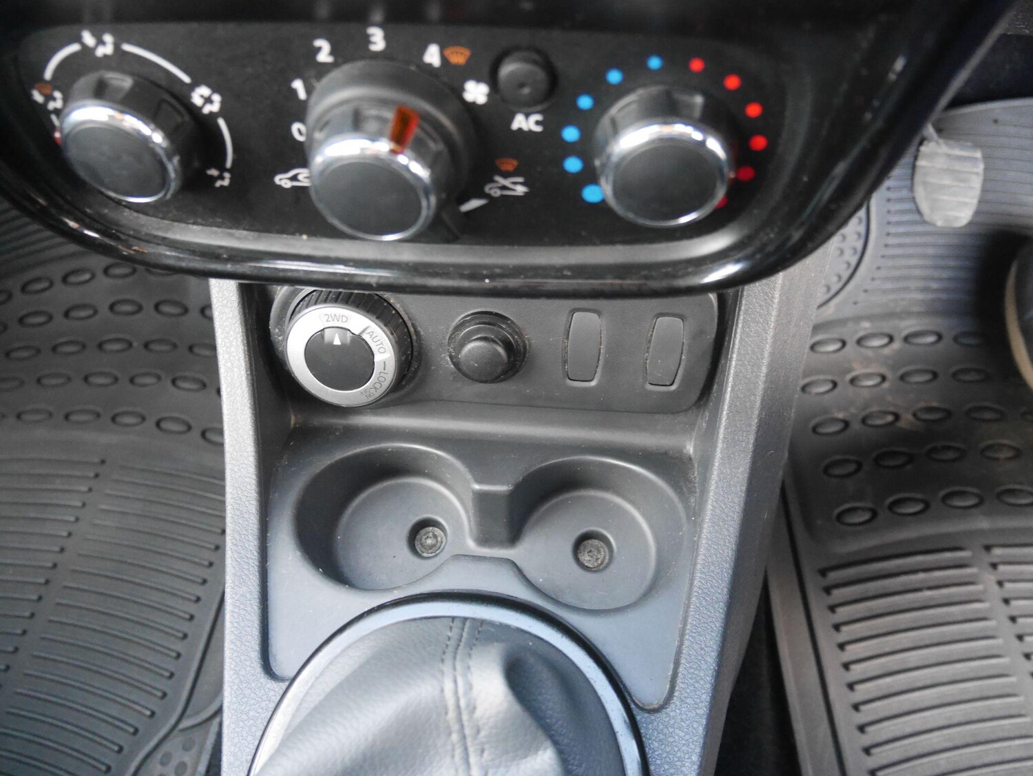 Used Dacia Duster 2013 for sale - 78103159: Photo 35