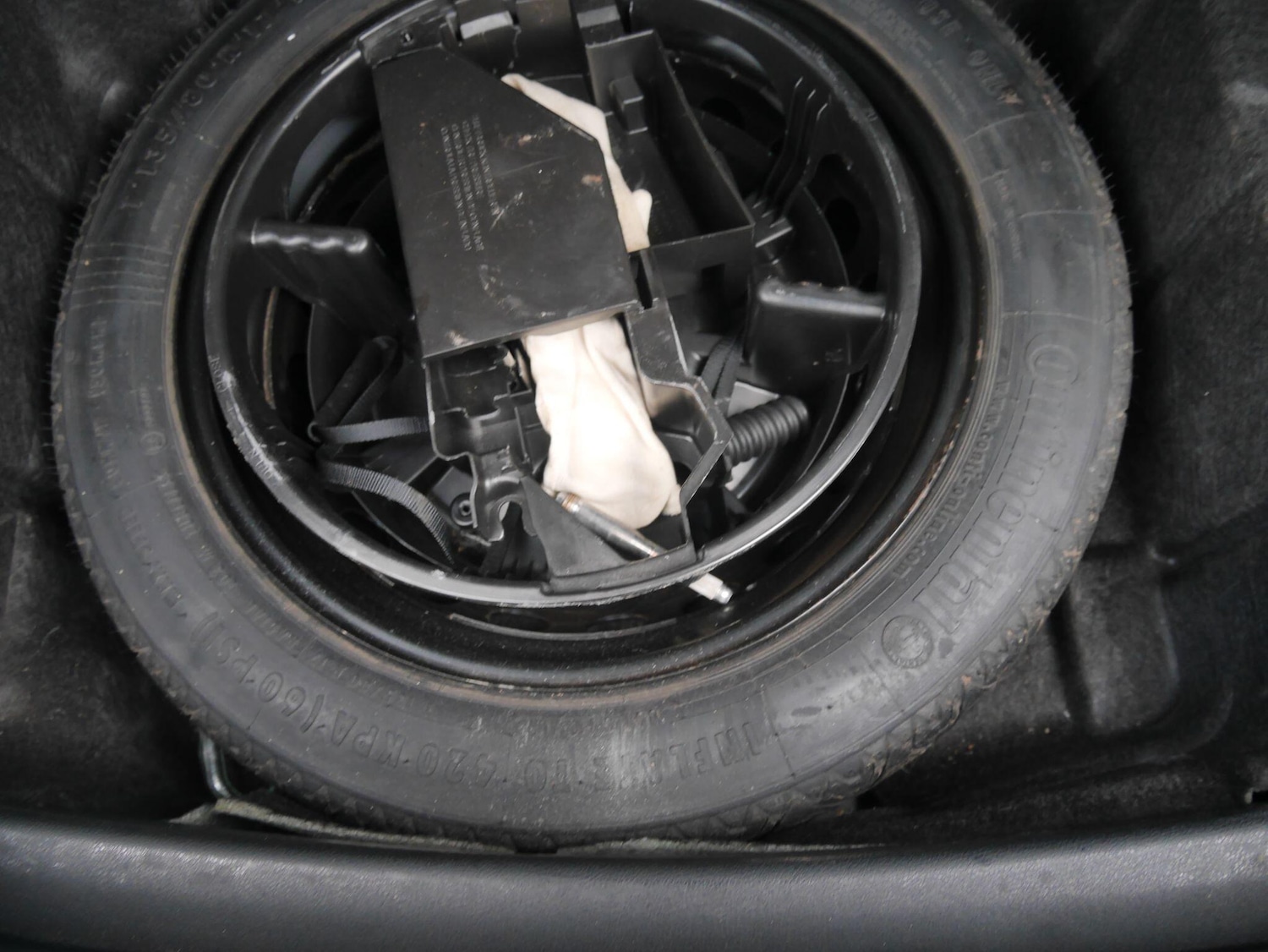 Used Mercedes-Benz E Class 2013 for sale - 78103166: Photo 38