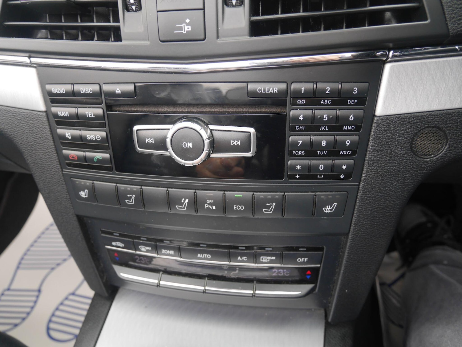 Used Mercedes-Benz E Class 2013 for sale - 78103166: Photo 46