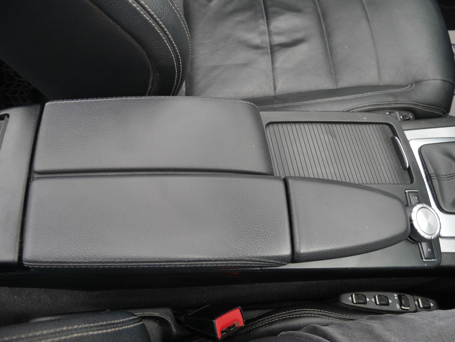 Used Mercedes-Benz E Class 2013 for sale - 78103166: Photo 49