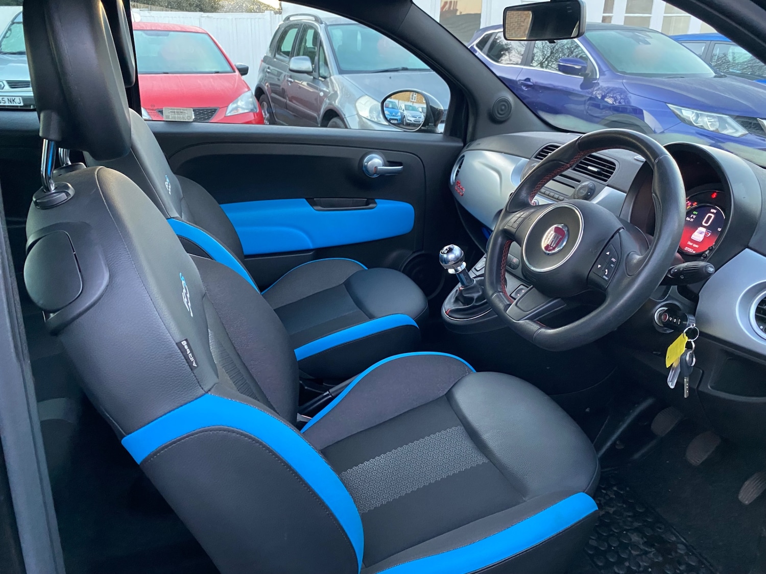 Used Fiat 500 2015 for sale - 77118777: Photo 5