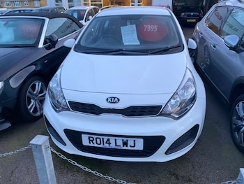 2014 (14) - 1.25 VR7 5dr