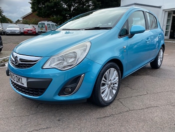 Vauxhall - Corsa