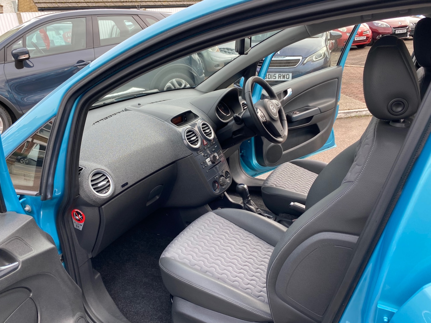 Used Vauxhall Corsa 2012 for sale - 76386750: Photo 9