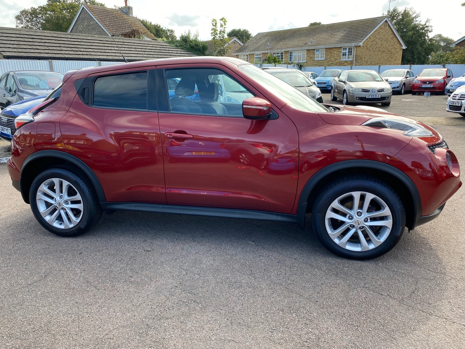 Used Nissan Juke 2015 for sale - 76041560: Photo 6