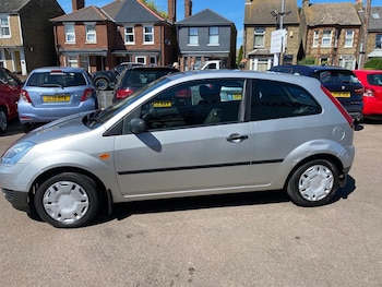 Used Ford Fiesta 2003 for sale - 75138017: Photo