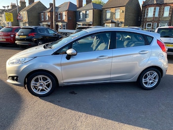 Used Ford Fiesta 2014 for sale - 74580127: Photo