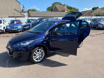 Used Mazda Mazda2 2014 for sale - 79564378: Photo