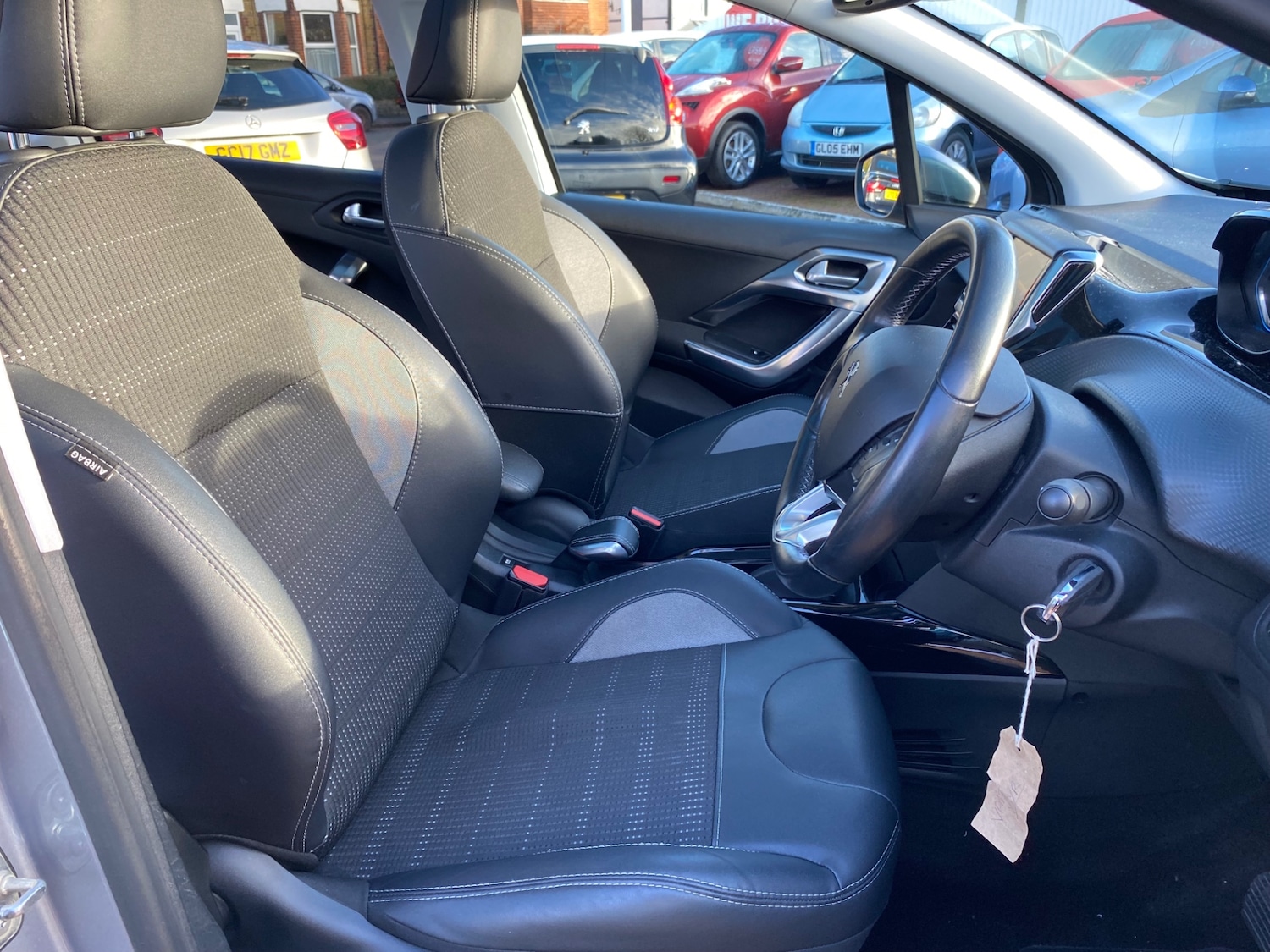 Used Peugeot 2008 2017 for sale - 76655642: Photo 10