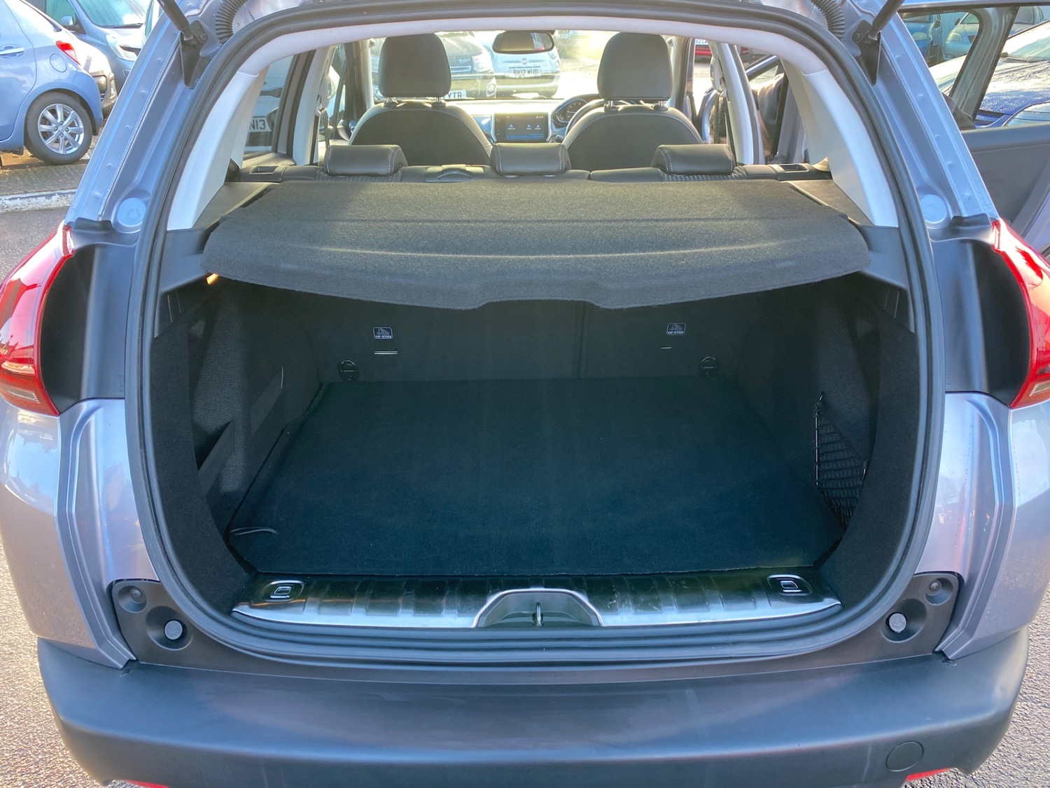 Used Peugeot 2008 2017 for sale - 76655642: Photo 12