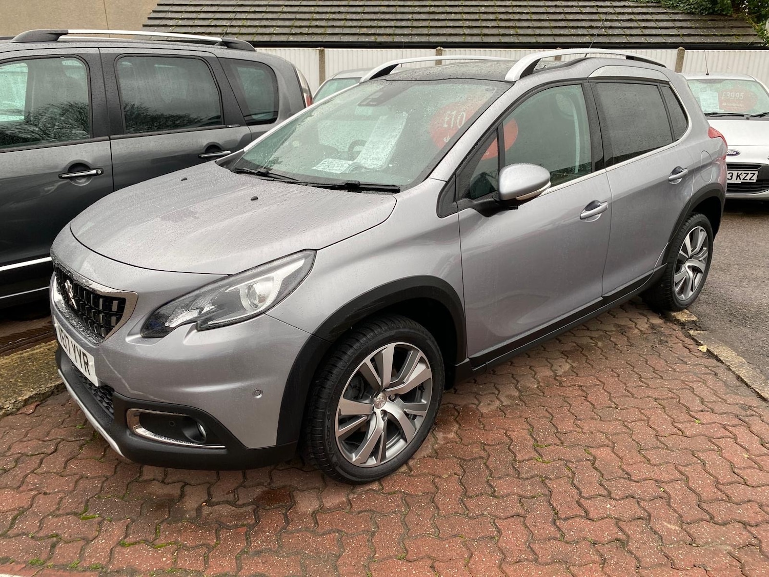 Used Peugeot 2008 2017 for sale - 76655642: Photo 2