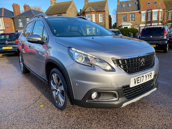 Used Peugeot 2008 2017 for sale - 76655642: Photo
