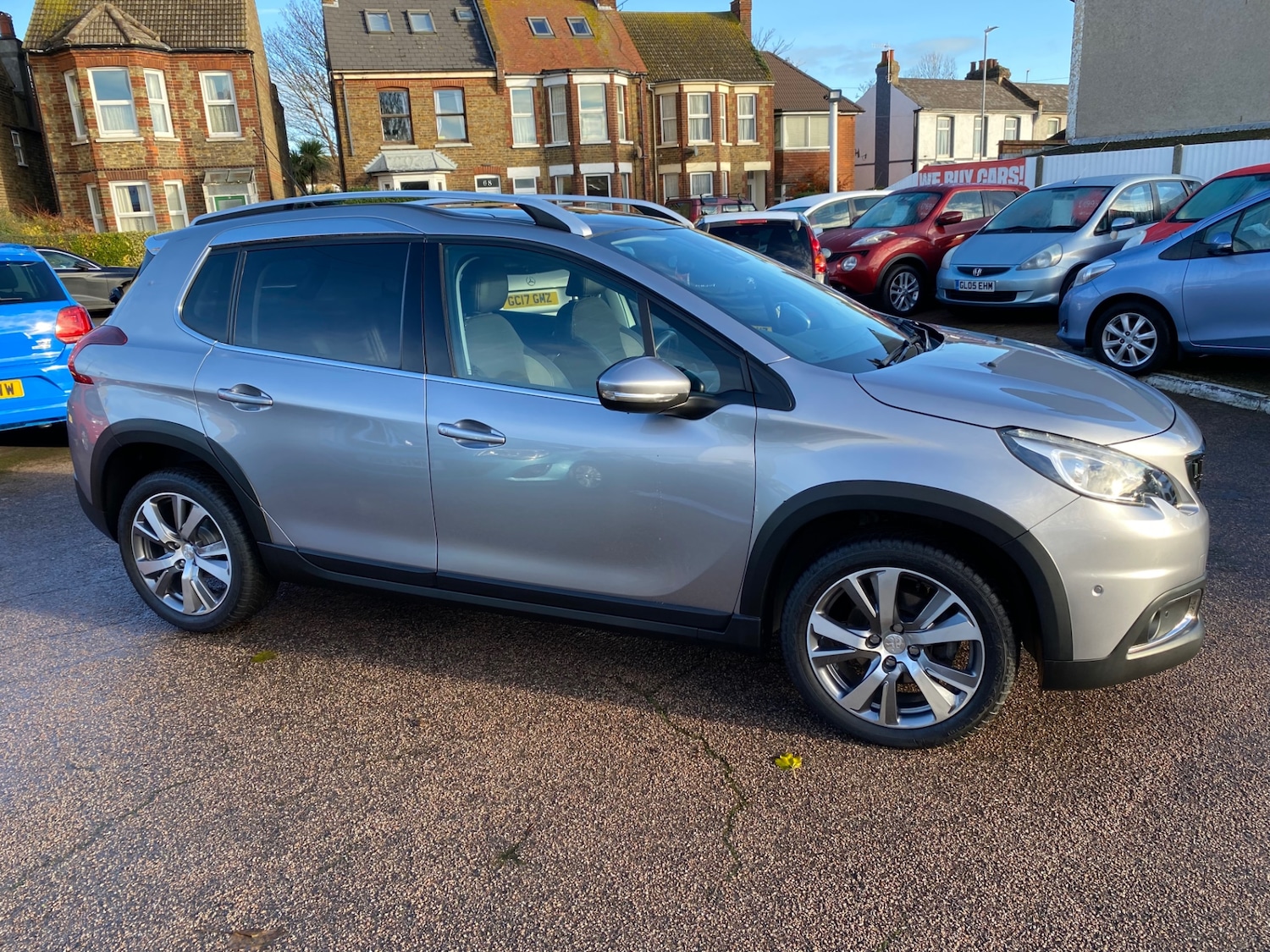 Used Peugeot 2008 2017 for sale - 76655642: Photo 5