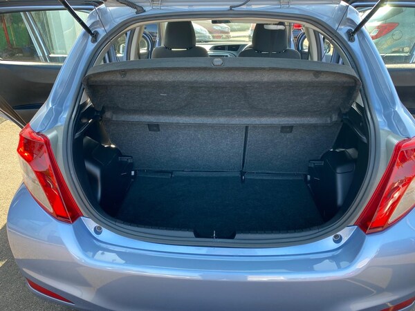 Used Toyota Yaris 2012 for sale - 74108437: Photo 10