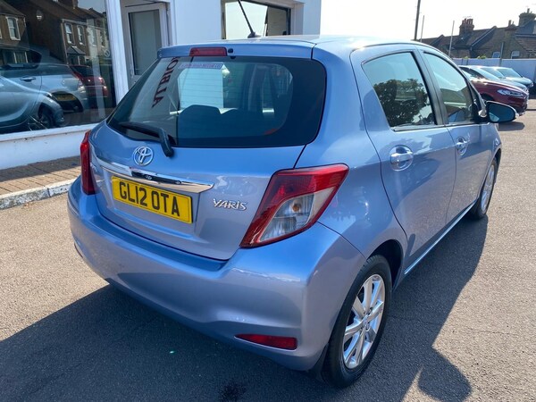 Used Toyota Yaris 2012 for sale - 74108437: Photo 13