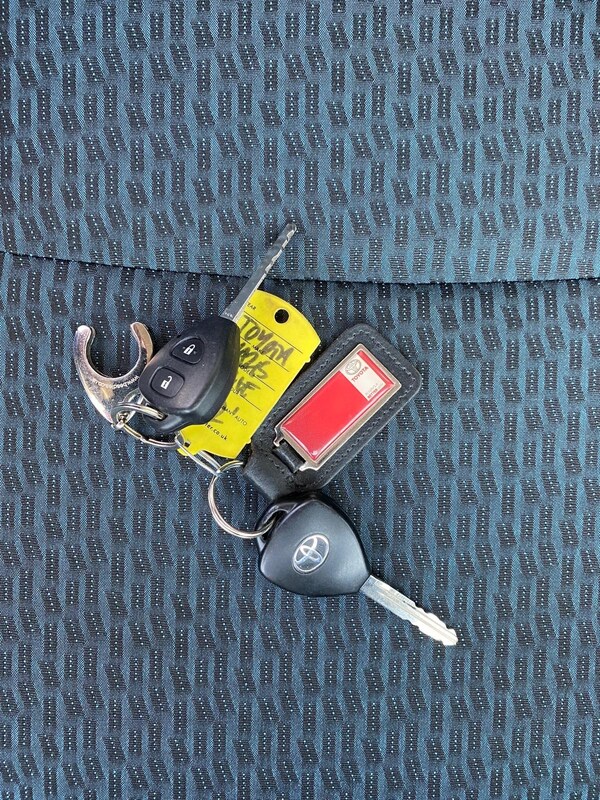 Used Toyota Yaris 2012 for sale - 74108437: Photo 18