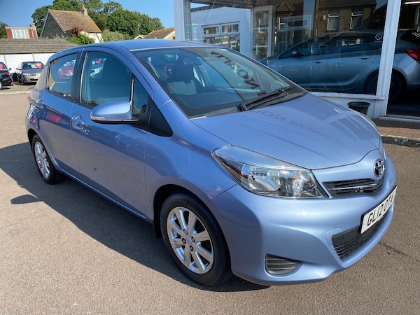 Used Toyota Yaris 2012 for sale - 74108437: Photo 5