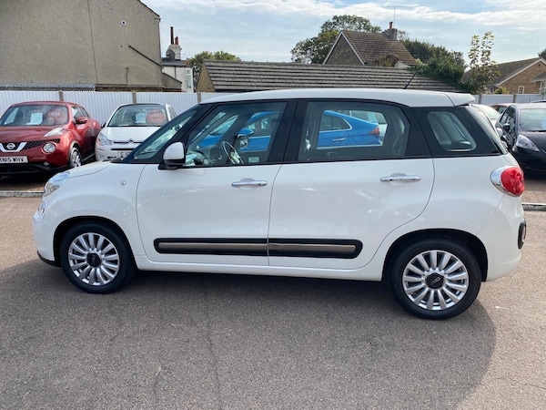 Used Fiat 500L 2015 for sale - 76157652: Photo 2