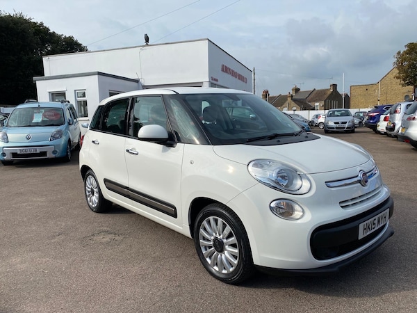 Used Fiat 500L 2015 for sale - 76157652: Photo 4