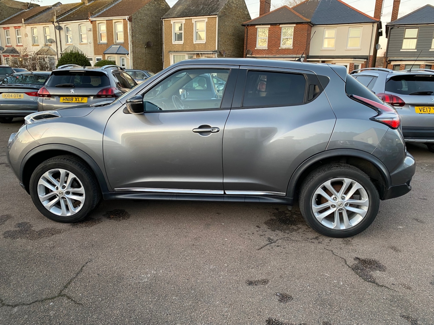 Used Nissan Juke 2018 for sale - 77118698: Photo 2