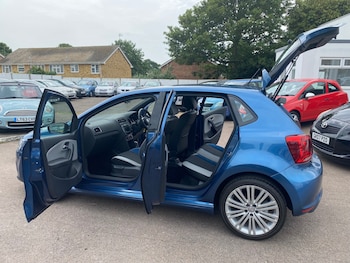 Used Volkswagen Polo 2017 for sale - 78378250: Photo