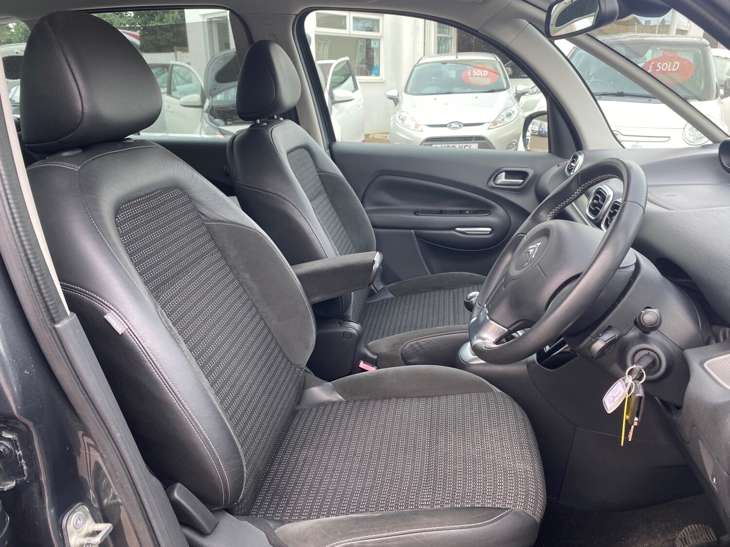 Used Citroen C3 Picasso 2015 for sale - 78085032: Photo 14